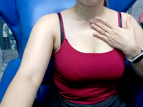 Snapshot of Cherry_6969 chatting on October 17, 1:31 am Cherry 6969 online show from October 17, 1:31 am