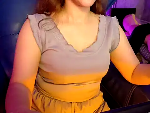 Snapshot of Cherry_6969 chatting on September 28, 12:21 pm Cherry 6969 online show from September 28, 12:21 pm