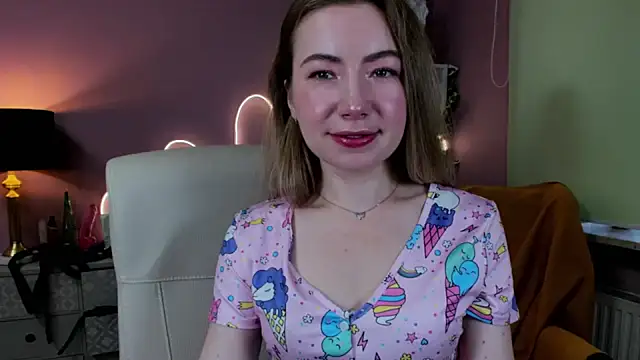 Snapshot of Mia_Tasty chatting on October 3, 7:13 am Mia Tasty online show from October 3, 7:13 am