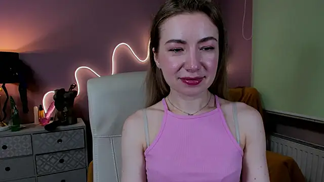 Snapshot of Mia_Tasty chatting on September 11, 6:36 am Mia Tasty online show from September 11, 6:36 am