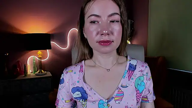 Snapshot of Mia_Tasty chatting on October 25, 6:43 am Mia Tasty online show from October 25, 6:43 am