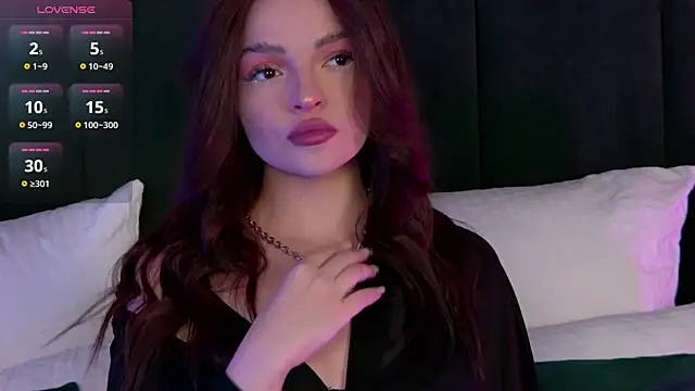 Snapshot of AnaWest chatting on October 16, 6:49 am AnaWest online show from October 16, 6:49 am