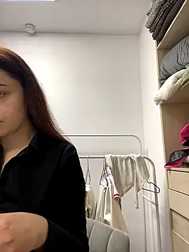 Snapshot of AnaWest chatting on October 2, 6:07 am AnaWest online show from October 2, 6:07 am