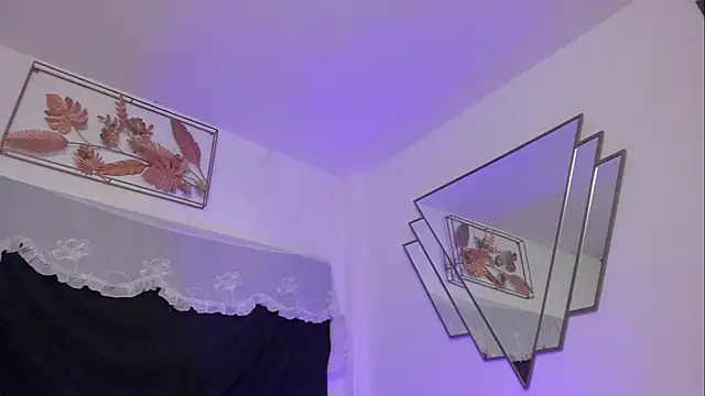 BonnieCute  online show from October 2, 12:37 am