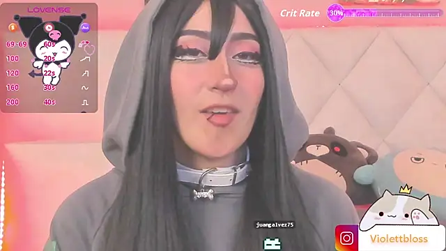 Snapshot of Violettbloss chatting on October 22, 3:44 am Violettbloss online show from October 22, 3:44 am