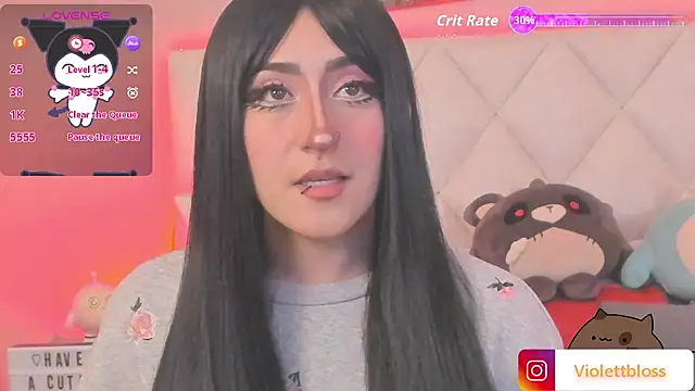 Snapshot of Violettbloss chatting on October 15, 4:15 am Violettbloss online show from October 15, 4:15 am