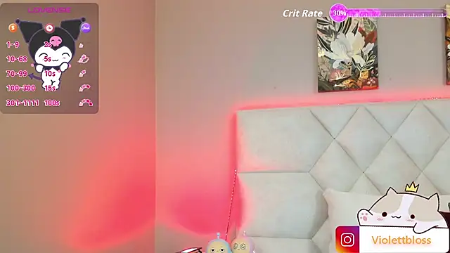 Snapshot of Violettbloss chatting on October 1, 3:33 am Violettbloss online show from October 1, 3:33 am