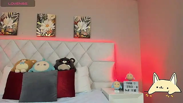 Snapshot of Violettbloss chatting on September 27, 3:58 am Violettbloss online show from September 27, 3:58 am