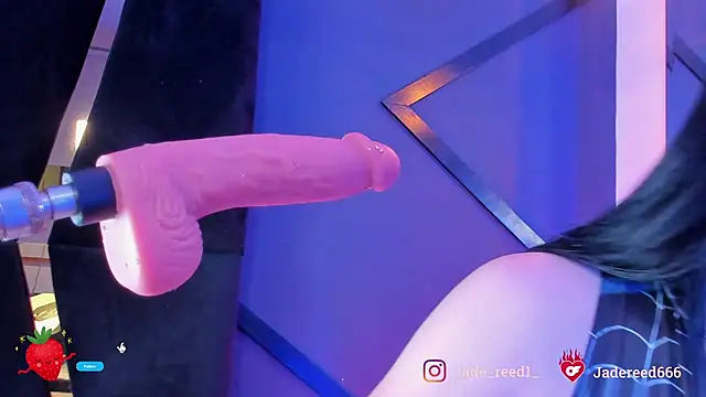 Snapshot of jade_reeed chatting on November 2, 4:38 am jade reeed online show from November 2, 4:38 am