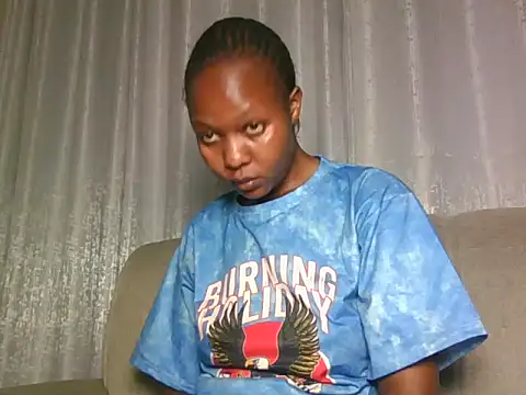 Snapshot of sexy_barbie2024 chatting on October 28, 8:25 pm sexy barbie2024 online show from October 28, 8:25 pm