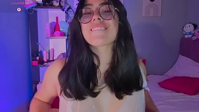 LoaLuxury online show from March 28, 10:30 pm