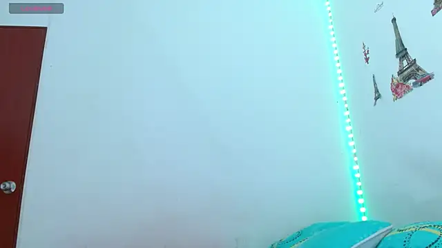 Emelyross  online show from February 18, 5:45 pm