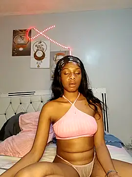 Snapshot of Yoyo__ chatting on October 29, 10:34 pm Yoyo   online show from October 29, 10:34 pm