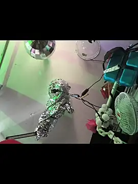 gurlnips online show from January 7, 11:19 pm