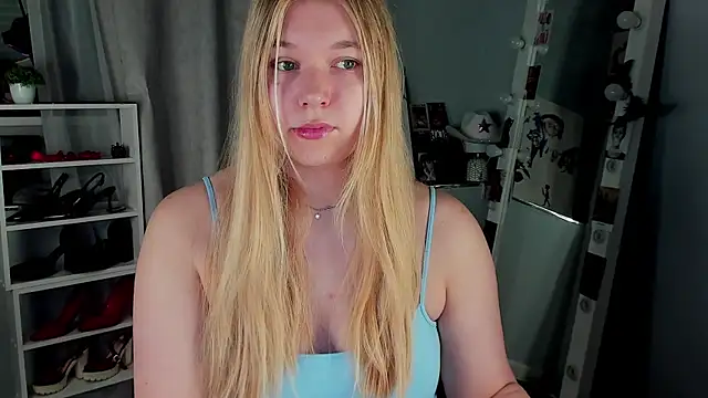 Rebecca Kelly online show from December 2, 2:24 am