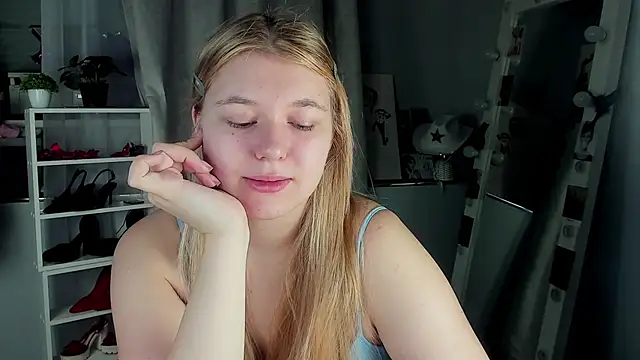 Rebecca Kelly online show from November 22, 2:36 am