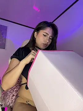 Tsuki-moon online show from November 16, 11:10 am