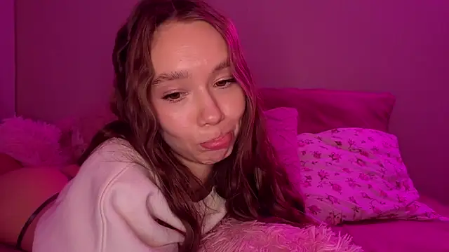 KateVon online show from October 4, 1:39 pm