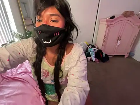 Onlypawzz online show from March 24, 6:57 pm