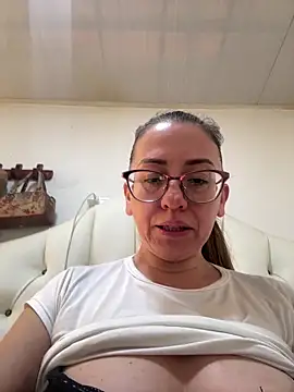 miss hanna07 online show from February 10, 3:26 pm