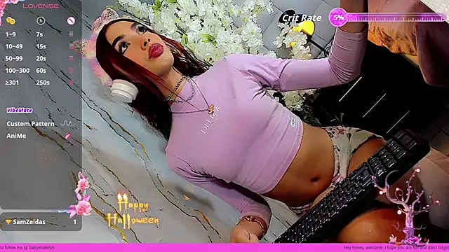 Snapshot of Babyenderlyn chatting on October 21, 4:38 am Babyenderlyn online show from October 21, 4:38 am