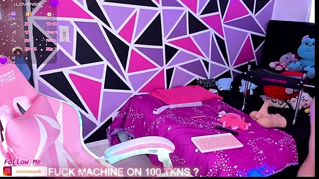 Snapshot of arisantana chatting on October 29, 10:12 pm arisantana online show from October 29, 10:12 pm