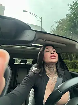 Iam Annii online show from April 16, 9:50 pm