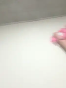 petitolivia online show from September 28, 6:31 am