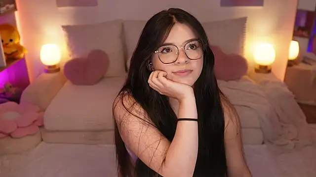 cammiefoalss online show from February 16, 8:09 pm