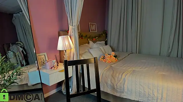 Dearly Emily online show from March 6, 5:19 pm