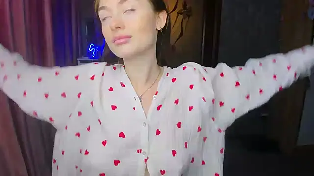 Demure Smile online show from September 13, 4:09 am