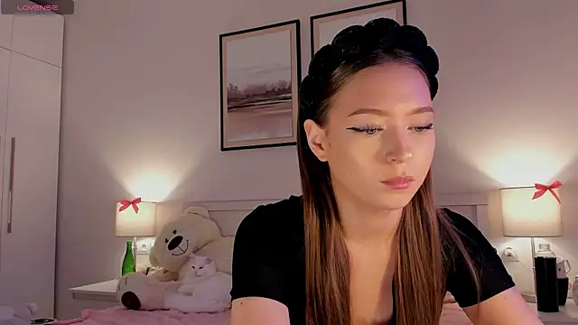 diana nier online show from November 29, 7:18 pm