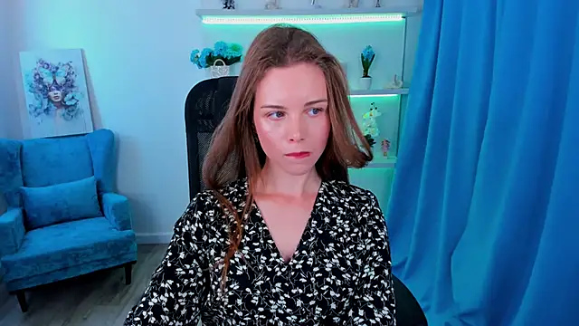 Snapshot of MileyWings chatting on September 20, 11:52 am MileyWings online show from September 20, 11:52 am