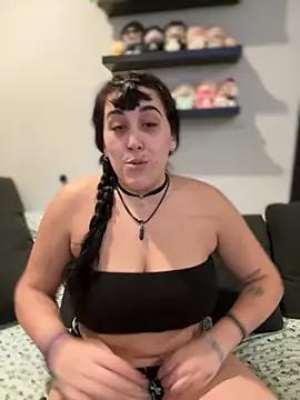 Snapshot of ThicBunz chatting on October 29, 4:09 pm ThicBunz online show from October 29, 4:09 pm