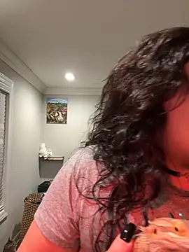 Snapshot of ThicBunz chatting on September 25, 1:37 am ThicBunz online show from September 25, 1:37 am