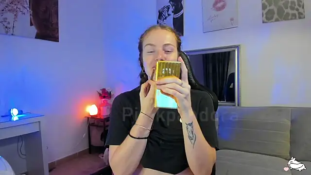 Snapshot of Piinkpandora chatting on September 13, 8:39 pm Piinkpandora online show from September 13, 8:39 pm