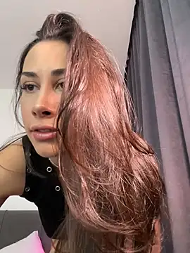 Sophiehii online show from July 17, 11:25 am