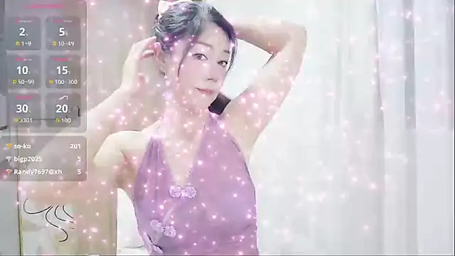 Snapshot of CindyHK chatting on October 23, 3:18 pm CindyHK online show from October 23, 3:18 pm