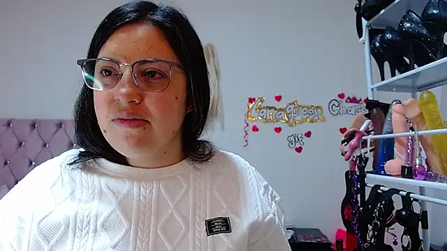 Snapshot of lanaqueen699 chatting on October 6, 12:22 pm lanaqueen699 online show from October 6, 12:22 pm