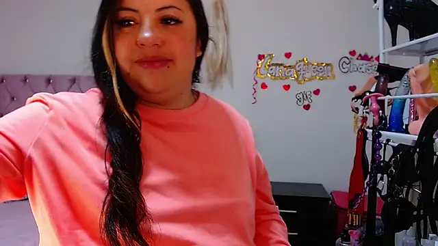 Snapshot of lanaqueen699 chatting on October 15, 12:30 pm lanaqueen699 online show from October 15, 12:30 pm