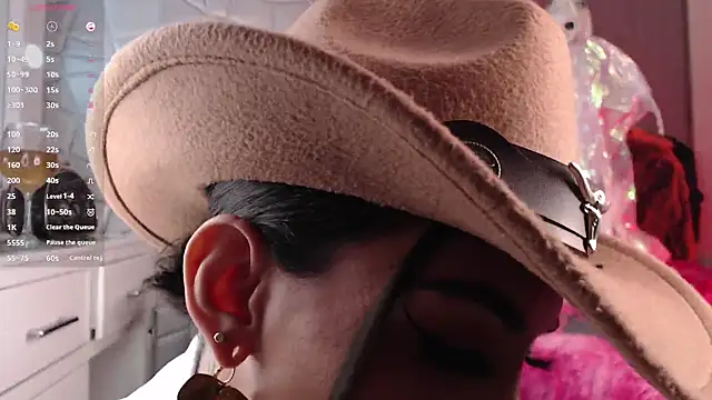 CameronVenus online show from October 9, 7:34 am