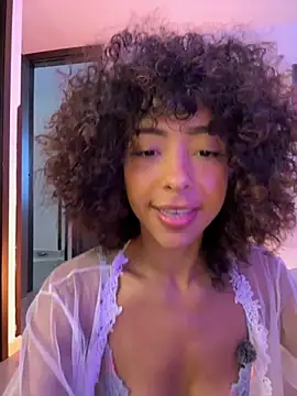 Snapshot of OSHUN_ chatting on September 21, 2:59 pm OSHUN online show from September 21, 2:59 pm