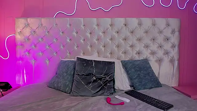 Snapshot of Mai_higurashi chatting on September 25, 8:17 pm Mai higurashi online show from September 25, 8:17 pm