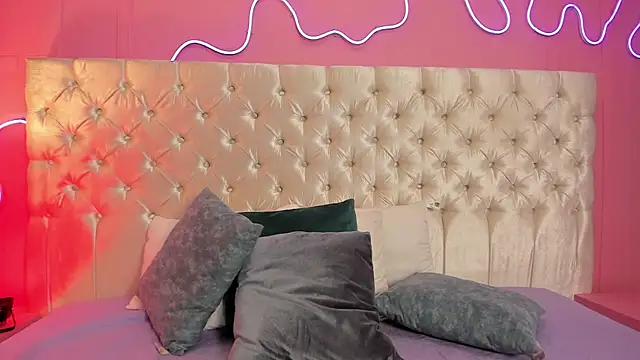 Snapshot of Mai_higurashi chatting on September 17, 7:56 pm Mai higurashi online show from September 17, 7:56 pm