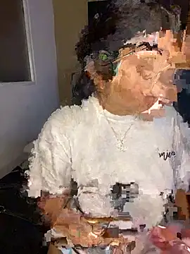 Snapshot of AmorMia chatting on October 3, 12:32 pm AmorMia online show from October 3, 12:32 pm