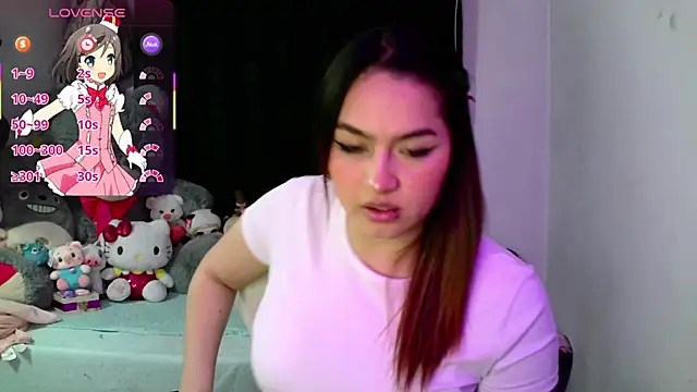 lucycherry   online show from February 19, 4:01 am