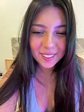 Snapshot of Maii_chan chatting on October 27, 9:38 am Maii chan online show from October 27, 9:38 am