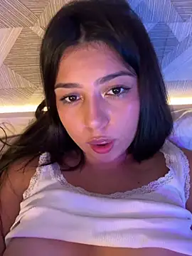 Snapshot of Maii_chan chatting on October 7, 8:08 am Maii chan online show from October 7, 8:08 am