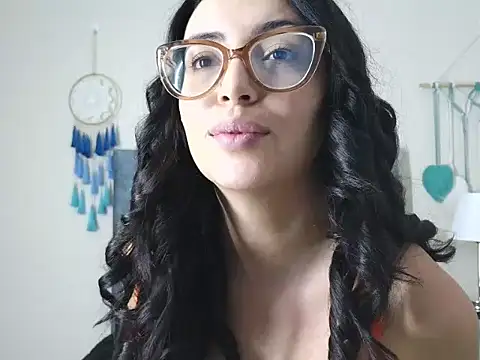 Snapshot of EvoletFMK chatting on October 10, 1:27 pm EvoletFMK online show from October 10, 1:27 pm