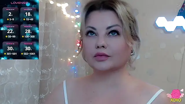 JewellKiss7 online show from May 27, 4:59 pm